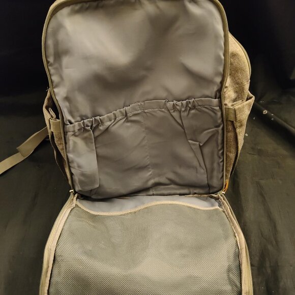 Tethys Unisex Diaper Backpack w/ 2 Insulated Bottle Holder Multiple compartments - Picture 5 of 6